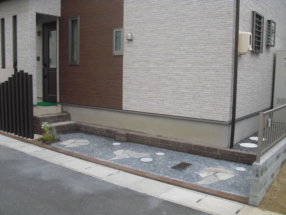 Ik様邸 門柱・玄関アプローチ - 画像3