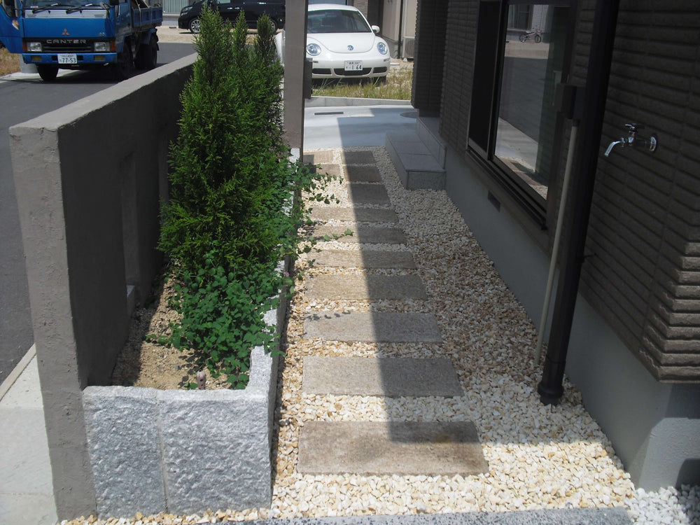 Yo様邸 モダンアプローチ・植栽